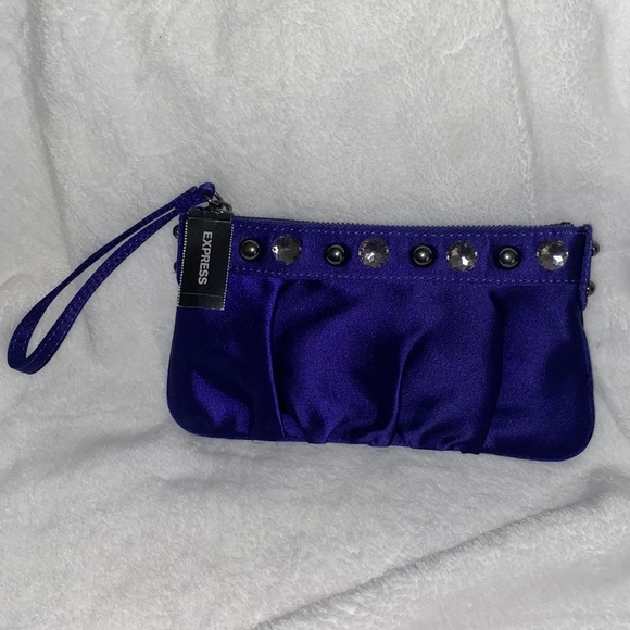 Express wristlet New* - Picture 1 of 6